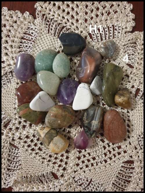 Tumble Stone and Crystals  04