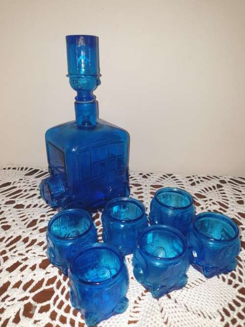 Vintage Blue Glass Car Decanter With Man in Top Hat Stopper and Six Glasses