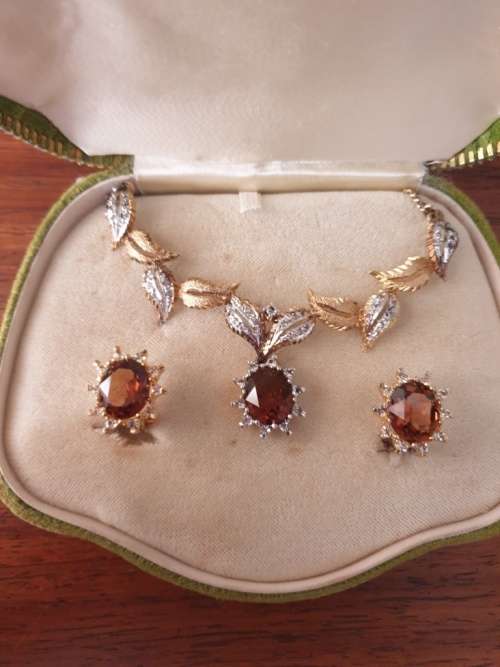 True Vintage Costume Jewelry Set