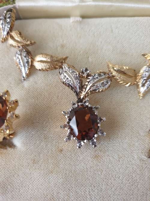 True Vintage Costume Jewelry Set