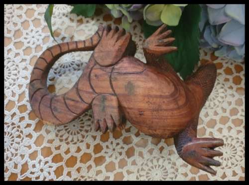 Wooden Lizzard Art Just for You