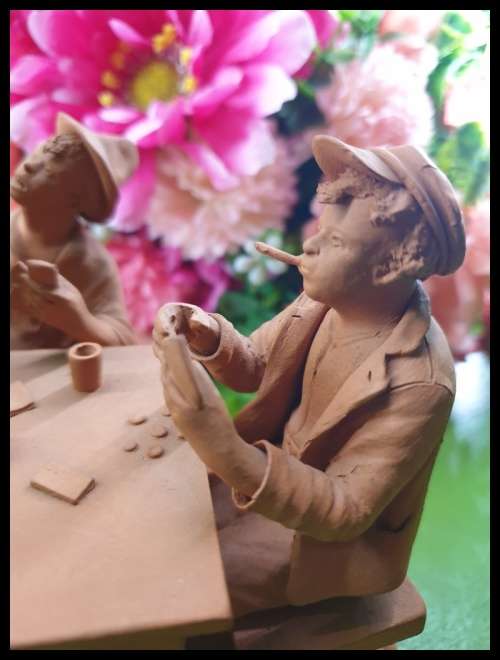 Grasso Italy Italian Terra Cotta Pottery Figurine