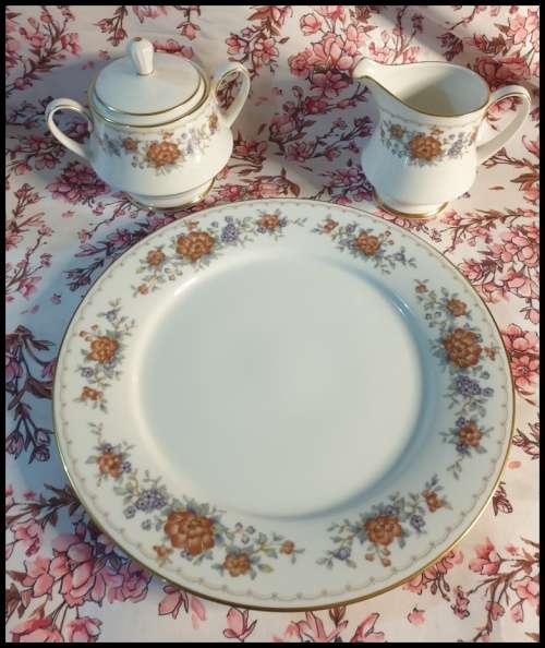 Noritake  Tremont Tea Set Just for You