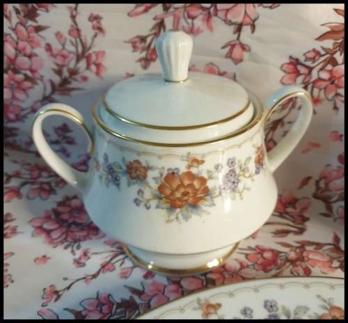 Noritake  Tremont Tea Set Just for You