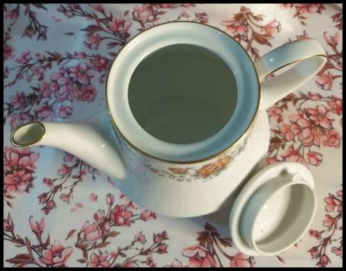 Noritake  Tremont Tea Set Just for You