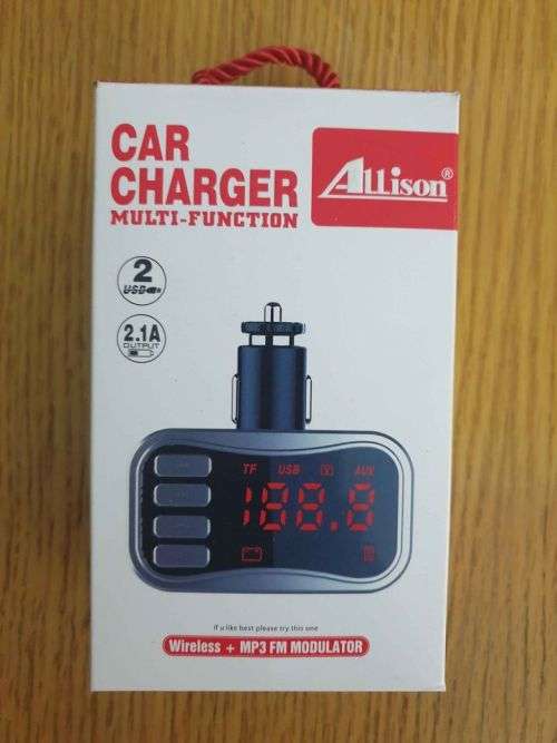 Car charger ( New)