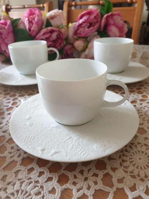 Rosenthal- Magic Flute White 5 Coffee Cup and 5 Saucer