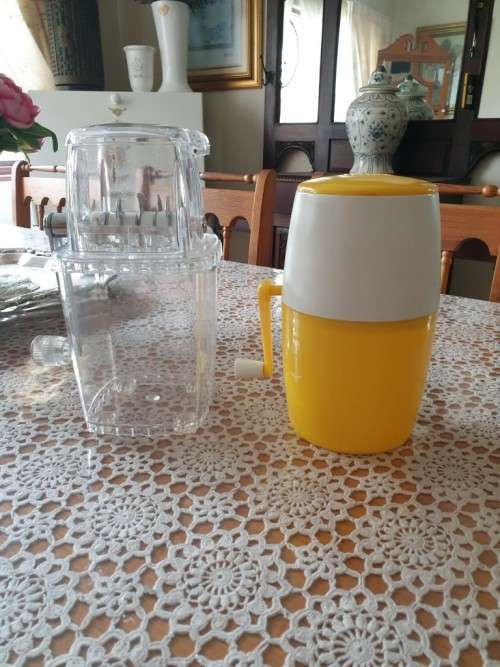 Set of Ice Crushers for your Kitchen