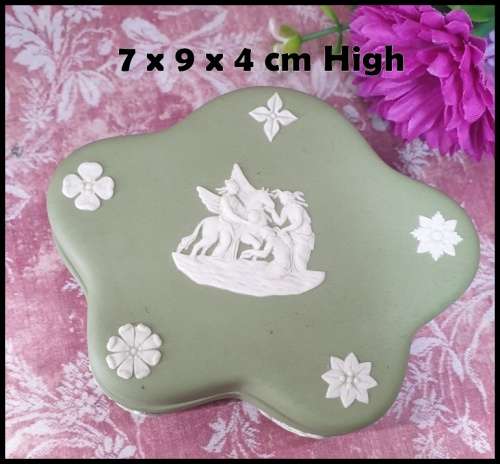 Small Wedgwood Green Jasperware  Starfish Shaped Box