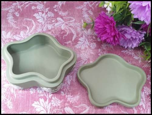 Small Wedgwood Green Jasperware  Starfish Shaped Box