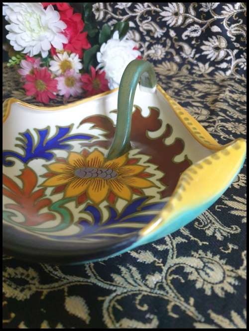 GOUDA    Bowl