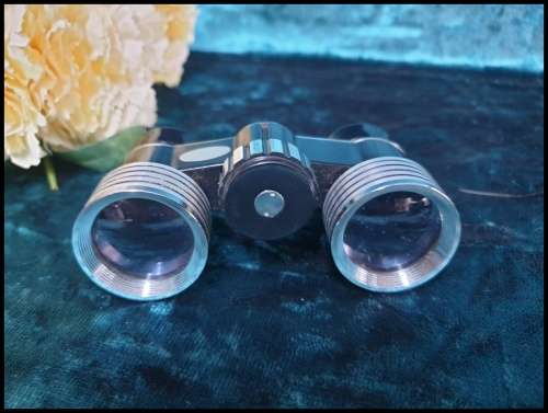 Opera Glasses - Excellent - Vintage in original box  binoculars