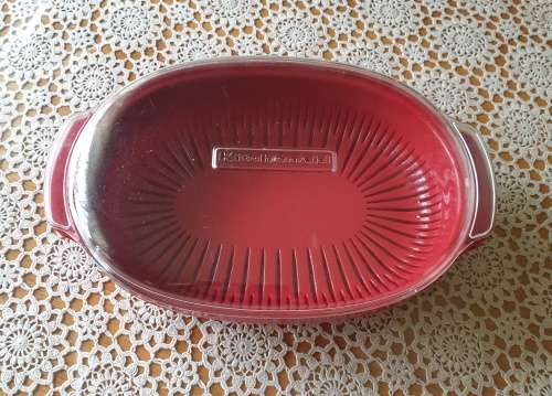 KitchenAid Universal Microwave Red Steamer 3 piece (Purchased in the USA)