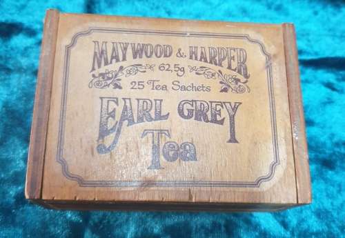 Wooden Earl Grey Tea Box