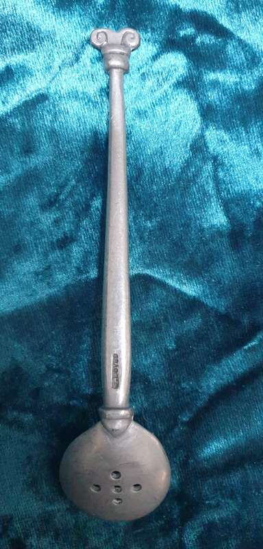 Carrol Boyes spoon olive/onion