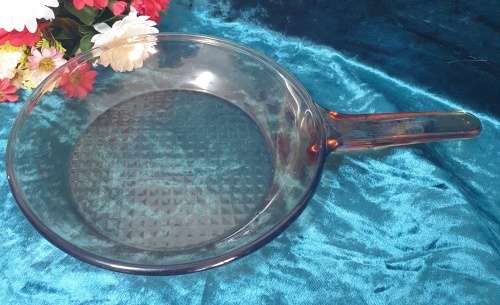 VISION CORNING COOKWARE -  MADE IN FRANCE -  FRYING PAN   -  allan