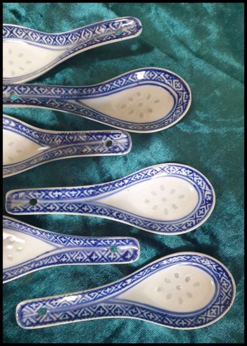 6 Oriental Spoons   (set 2)