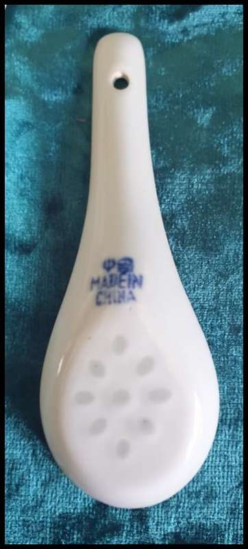 6 Oriental Spoons   (set 2)