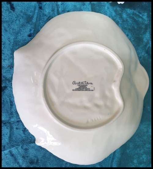 Vintage Carltonware cookie dish