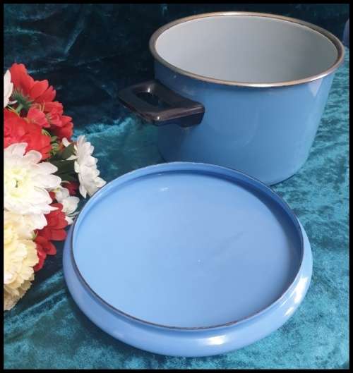 Vintage  Baby Blue Pot with Lid