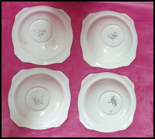 4 Royal Winton Bowls
