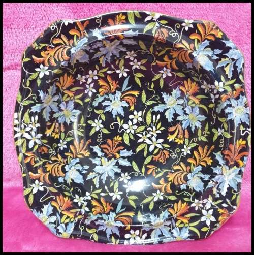 4 Royal Winton Bowls