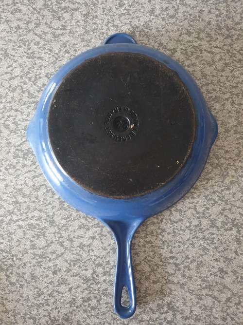 LE CRUESET Blue Pan 23