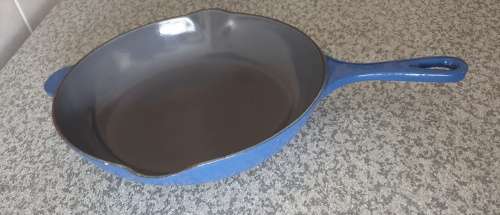 LE CRUESET Blue Pan 23