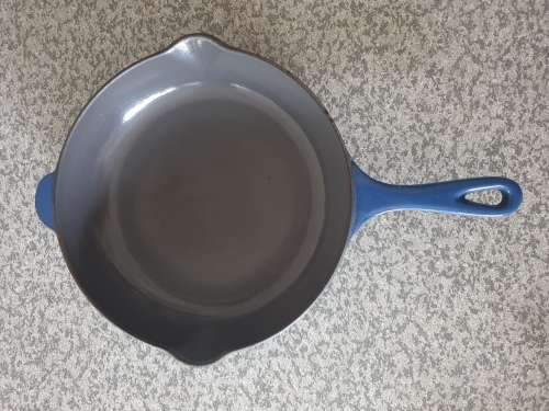 LE CRUESET Blue Pan 23