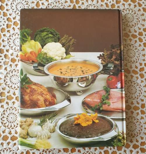 AMC COOKBOOK FOR YOUR COLLECTION (LOT 22)