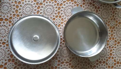 Two Stainless Steel Bowls with Lids