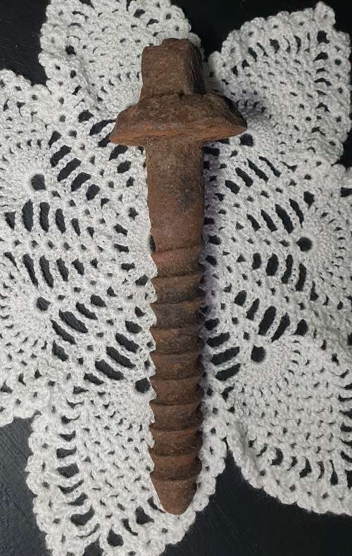 Vintage Square Head Sleeper Spike