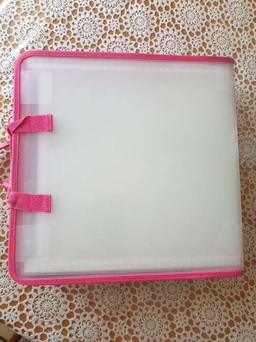 Scrapbook paper purchased in the USA (NEW)   3.5 KG