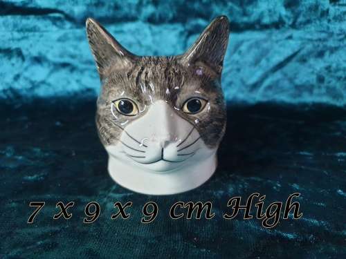 Quail Ceramics  Cat
