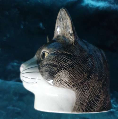 Quail Ceramics  Cat