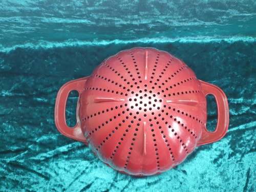 KitchenAid Classic Plastic Colander, 5-Quart, Red