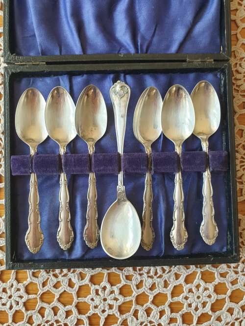 Vintage Boxed Set  Spoons