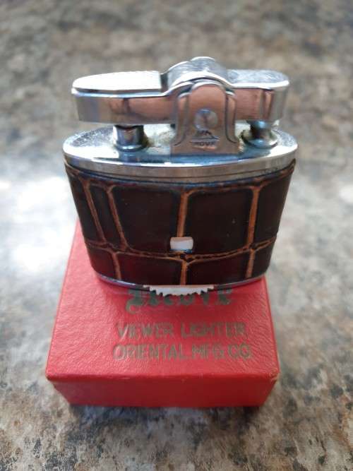 VINTAGE MOVE LIGHTER 1950`S - 1960`S NOVELTY LIGHTER VIEWER