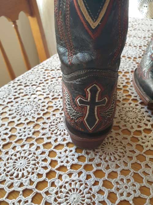 Cowgirl Boots Size 6 Purchased in USA