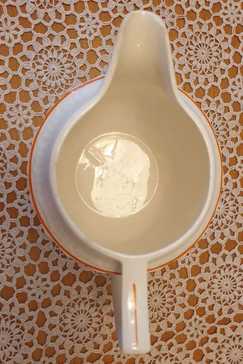 Large VINTAGE JUG FOR YOUR COLLECTION