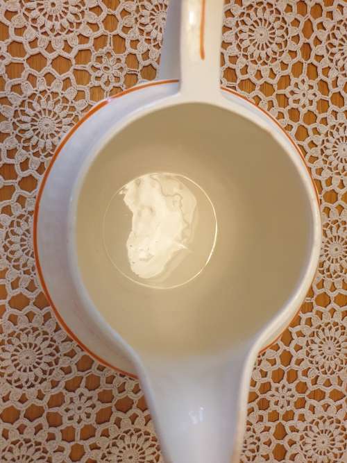 Large VINTAGE JUG FOR YOUR COLLECTION