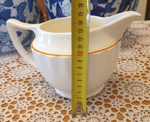Large VINTAGE JUG FOR YOUR COLLECTION