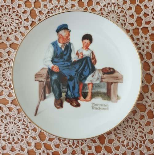 Norman Rockwell `The Lighthouse Keeper`s Daughter` Collector Plate (16 cm)