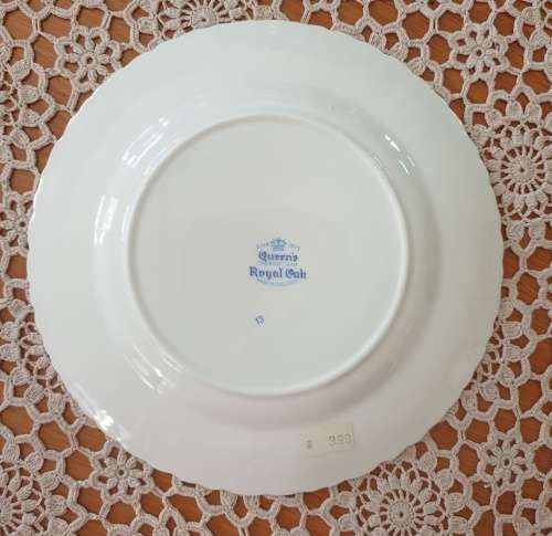Queens Royal Oak  Embossed Edges England Wall Plate