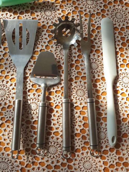 Utensils and Spoon Rest for your Kitchen