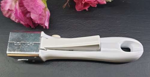 Acroflam Handle