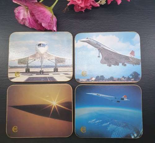 RARE . FOR OFFICAIL PASSANGERS ON BOARD OF THE CONCORDE .... Place Matts