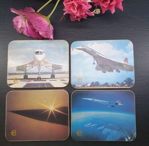 RARE . FOR OFFICAIL PASSANGERS ON BOARD OF THE CONCORDE .... Place Matts