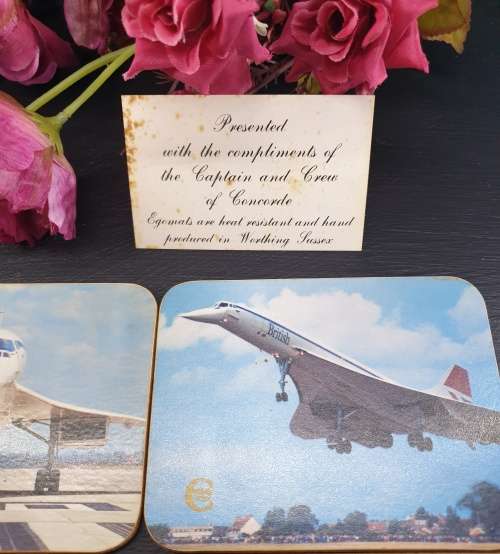 RARE . FOR OFFICAIL PASSANGERS ON BOARD OF THE CONCORDE .... Place Matts