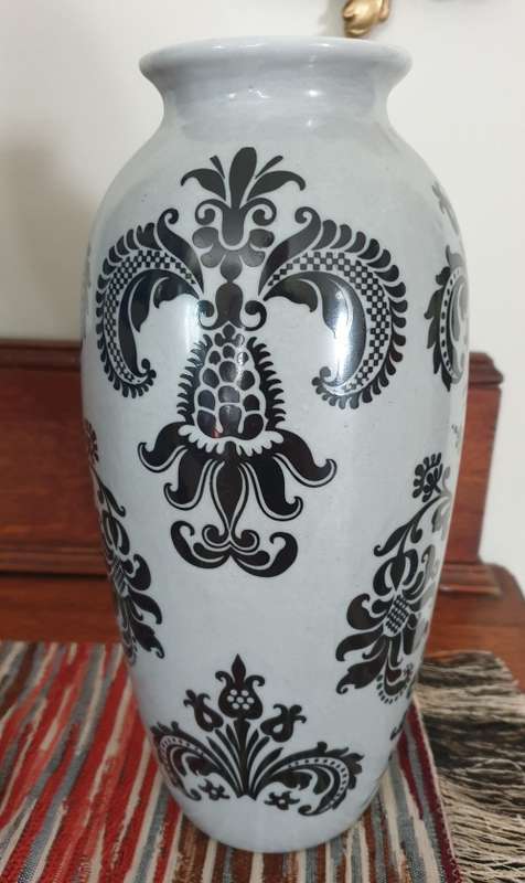 Oriental Vase for your Collection